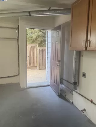 Photo #5: 41109937 Listing