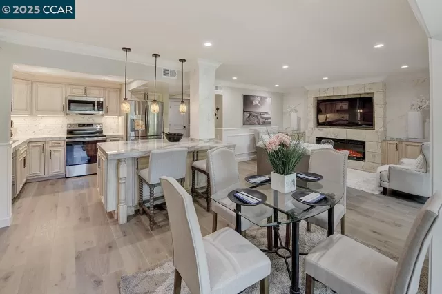 MLS: 41109969 Condo For Sale