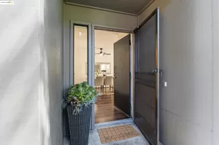 Photo #1: 41110012 Listing