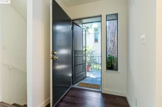 Photo #2: 41110012 Listing