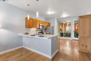 Photo #6: 41110061 Listing