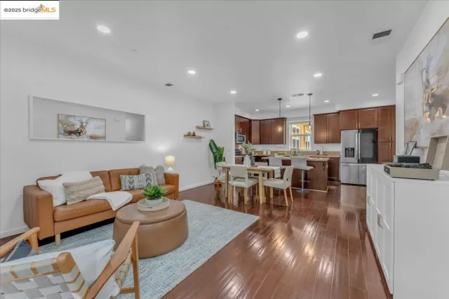 MLS: 41110066 Condo For Sale