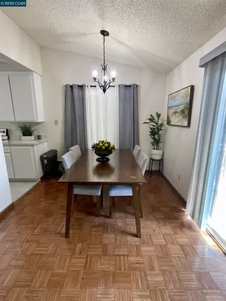 Photo #4: 41110091 Listing