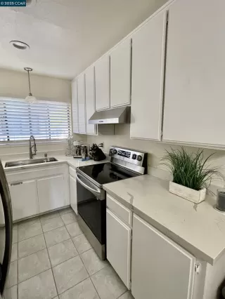 Photo #5: 41110091 Listing