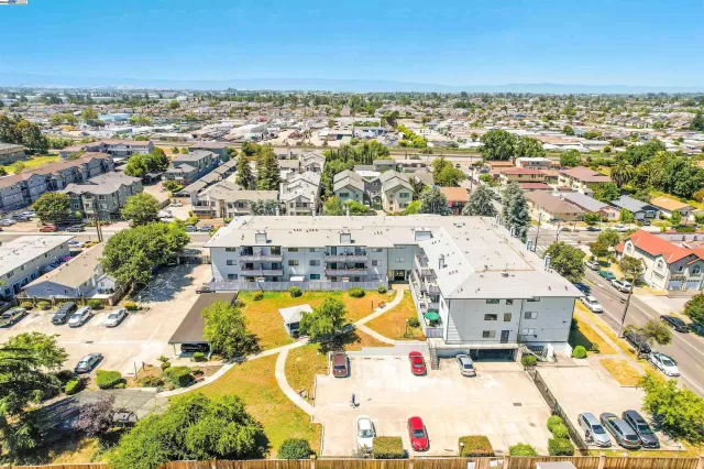 MLS: 41110092 Condo For Sale