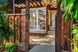 Photo #2: 41110093 Listing