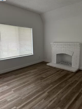 Photo #2: 41110103 Listing 