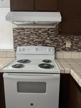 Photo #6: 41110103 Listing 