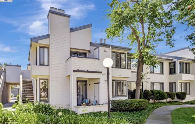 MLS: 41110146 Condo For Sale