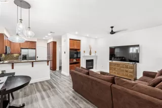 Photo #2: 41110156 Listing