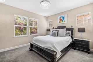 Photo #6: 41110156 Listing