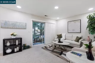 Photo #3: 41110300 Listing