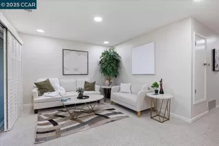 Photo #4: 41110300 Listing