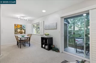 Photo #5: 41110300 Listing