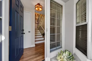 Photo #2: 41110302 Listing