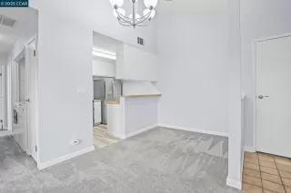 Photo #6: 41110334 Listing