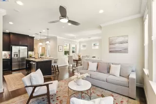 Photo #5: 41110337 Listing 