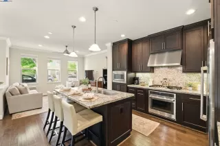 Photo #6: 41110337 Listing 