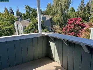 Photo #2: 41110339 Listing