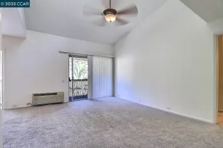 Photo #5: 41110355 Listing 
