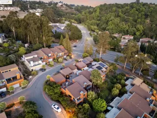 Photo #2: 41110401 Listing