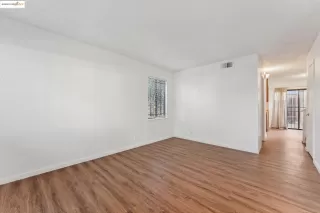 Photo #4: 41110416 Listing 
