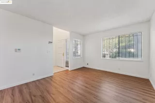 Photo #6: 41110416 Listing 