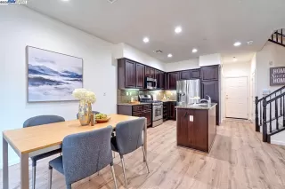 Photo #6: 41110420 Listing 