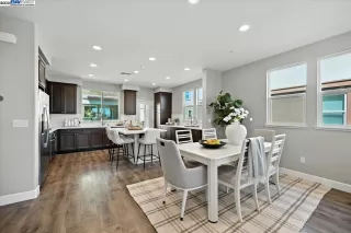 Photo #4: 41110438 Listing 