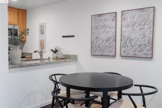 Photo #4: 41110477 Listing