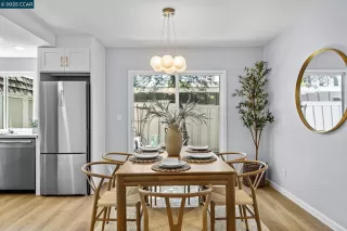 Photo #6: 41110492 Listing