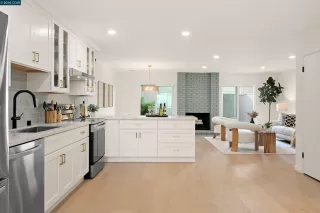 Photo #3: 41110508 Listing