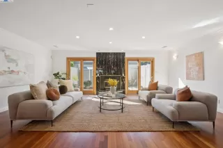 Browse active condo listings in GARDEN ISLE