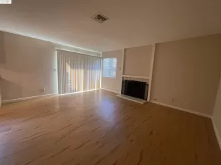 Photo #1: 41110553 Listing 
