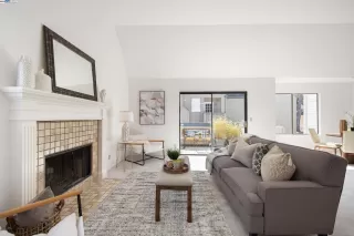 Photo #3: 41110592 Listing