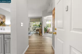 Photo #3: 41110597 Listing