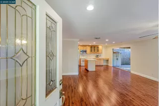 Photo #6: 41110647 Listing 