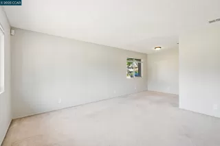 Photo #3: 41110648 Listing