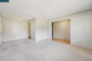 Photo #6: 41110648 Listing
