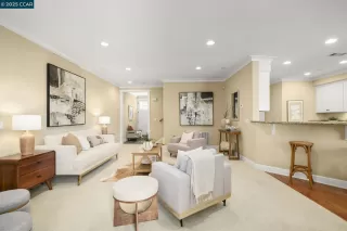 Photo #5: 41110665 Listing