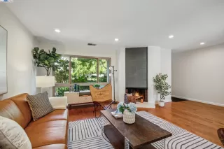 Photo #6: 41110700 Listing