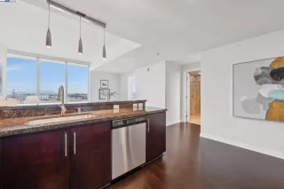 Photo #6: 41110748 Listing