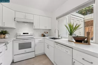 Click for more information on MLS # 41110847 : 136 GARDEN CREEK PL More Details about MLS # 41110847 : 136 GARDEN CREEK PL