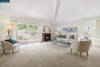 Photo #2: 41110856 Listing 