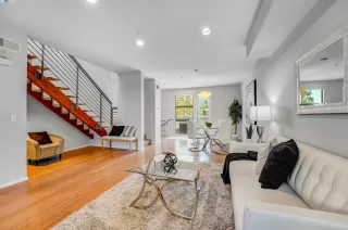 Photo #5: 41110918 Listing