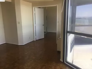 Photo #4: 41110956 Listing