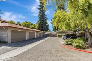 Photo #6: 41110980 Listing