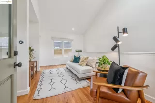 Photo #3: 41111037 Listing