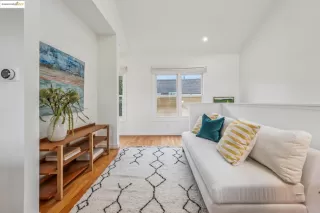 Photo #4: 41111037 Listing