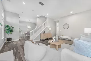 Photo #5: 41111046 Listing